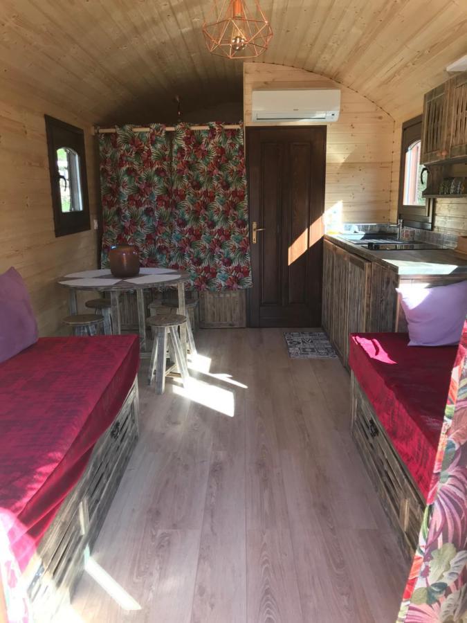 Roulotte De Florette Tourrettes-sur-Loup Exteriér fotografie